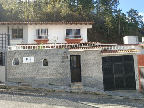 En Alquiler Confortable Casa En Alto Prado En Calle Cerrada. Jl