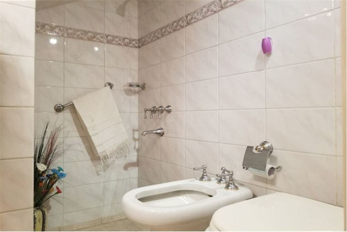 Casa 5 Ambientes - Terreno U.s.a.b. 2 Saavedra Dot