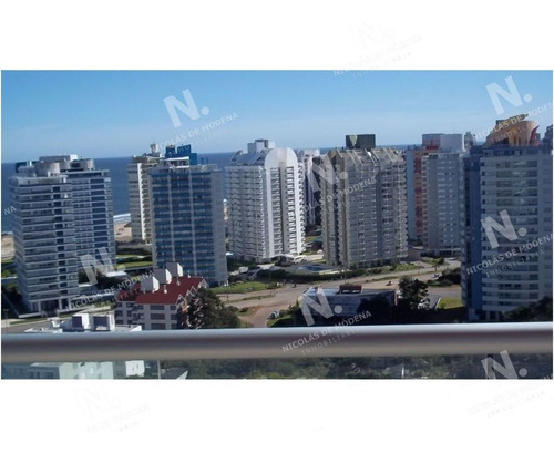Imagen 2 de 13 de Hermoso Departamento En Venta, Zona De La Brava. - Punta Del Este Brava