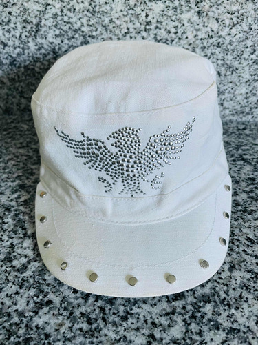 Gorra Blanca Con Apliques De Tucci. Para Mujer