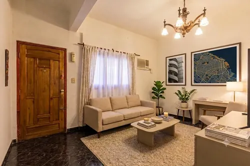 Casa . Venta . Villa Gral. Mitre . 7amb . Pileta . Parrilla . - foto 1