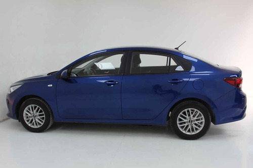 Imagen 2 de 14 de Kia Kia Rio Sedan 2019 4 Cilindros