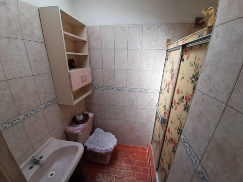 Imagen 7 de 9 de Liliana Martinez Remax Vende Casa En Paraparal Calle Cerrada