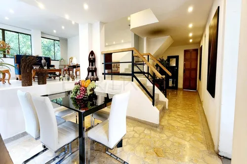 Apartamento En Venta En El Poblado. Cod V501304