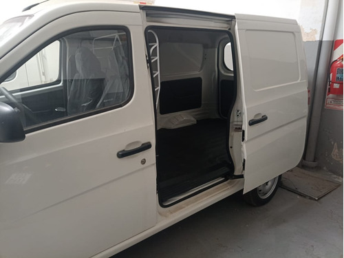 Imagen 4 de 15 de Changan Van 2023