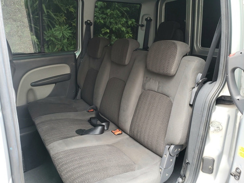 Fiat Doblo 2012 1.8 16v Essence Flex 5p