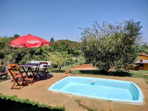 Imagem 3 de 7 de Chácara 2380m2, 2 Casas Sendo Uma Com 4 Dormitórios, 1 Suíte, Lareira E Varanda Gourmet, Outra Com 2 Dormitórios,churrasqueira - Ch00175 - 70327497