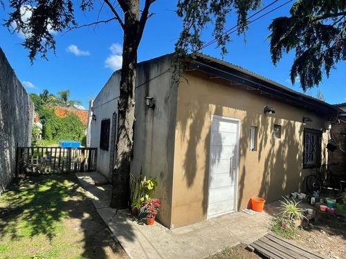 Imagen 11 de 12 de Casa En Venta De 5 Ambientes Con Cochera En Monte Grande