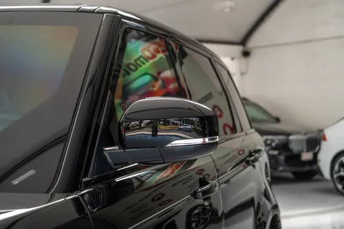 Land Rover Range Rover 5.0l Obiography At