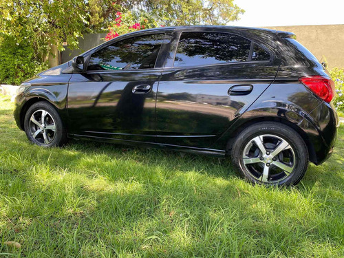 Imagen 14 de 22 de Chevrolet Onix 2018 1.4 Ltz 98cv