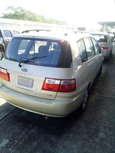 Kia Carens