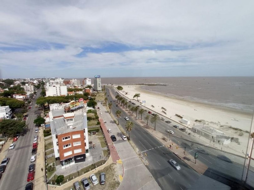Imagen 2 de 15 de Apartamento Venta 3 Dormitorios Frente Al Mar, Con Amenities Y Garaje Opcional Y Garaje Opcional