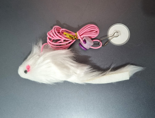Brinquedo Gato Corda Elastico Pompom Rato Suspenso Porta Cor Ratinho Branco