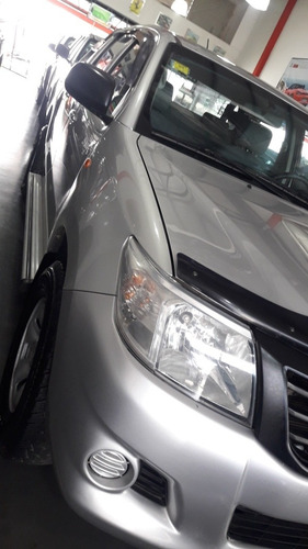 Toyota Hilux 2.5 Cover Cs Dx Pack I 4x2 Cerrada 2012