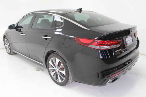 Imagen 7 de 13 de Kia Optima 2017 4 Cilindros