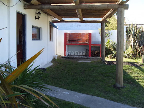 Divina Casa De 4 Dormitorios A Metros De Playa El Chorro