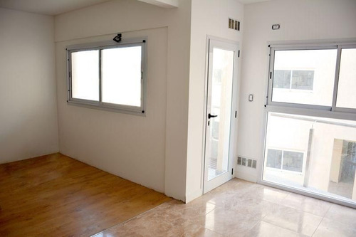 Imagen 2 de 12 de Departamento En Venta En Villa Madero