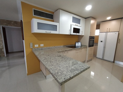 Imagen 5 de 13 de Apartamento En Alquiler Entre Montañas