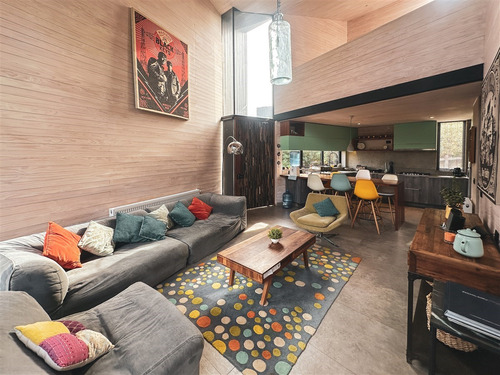 Moderna Casa De 4 Dorm. En Pichilemu Sector Punta De Lobos
