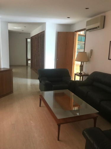 Imagen 18 de 24 de Venta De Apartamento Duplex En Los Naranjos De Las Mercedes