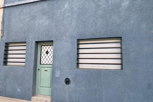 Casa En Venta - 2 Dormitorios 1 Baño - Pergamino