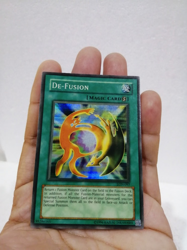 Yugioh De-fusion Lon Mint Condition Super Rara Para Heroes M