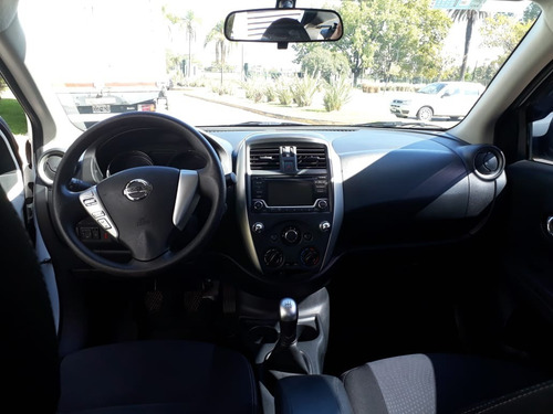 Nissan Versa Advance 2017