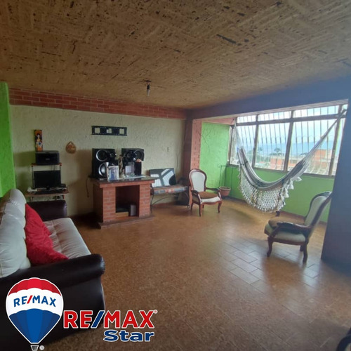Imagen 6 de 15 de En Venta Espacioso Apartamento Zona Centro Residencia Torre Venezolana