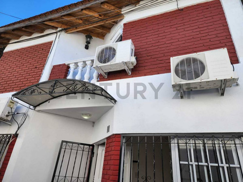 Alquiler Departamento Tipo Ph 2 Ambientes, Lanus Oeste.