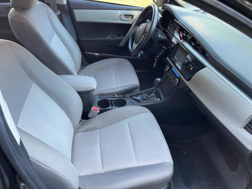 Imagen 4 de 6 de Toyota Corolla 1.8 Xei Cvt Pack 140cv 2015