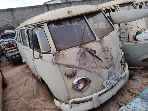 Vw Kombi Não Samba Corujinha