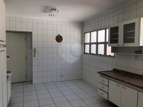Imagem 16 de 22 de Amplo Apartamento - Reo542251
