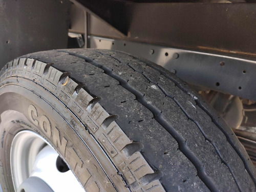 Imagem 7 de 13 de Iveco 35s14 - 2019 - Baú De 3,80 X 2,30 - Muito Nova!!