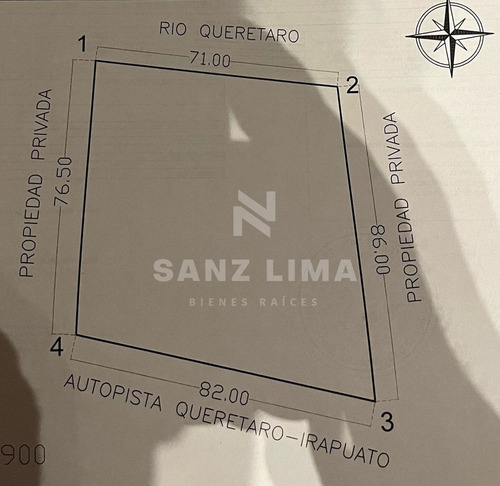 Apaseo El Grande: Terreno Comercial En Venta O Renta A Pie De Autopista