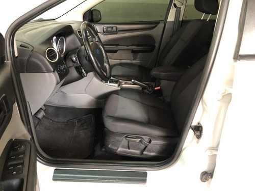 Ford Focus Focus 2.0 GLX 16V FLEX 4P AUTOMÁTICO