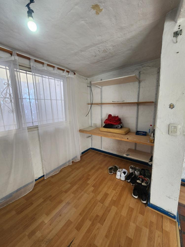 Casa En Venta - 3 Dormitorios 4 Baños - 280mts2 - Villa Lugano