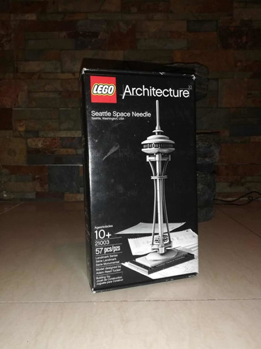 Lego Arquitectura 21003 Seattle Space Contiene 57 Piezas