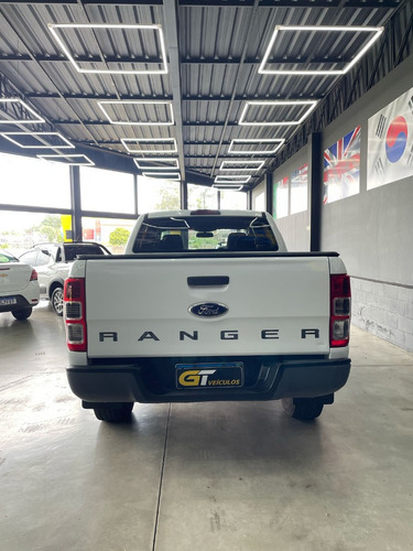 Ford Ranger 2.5 XLS 4X2 CD 16V FLEX 4P MANUAL