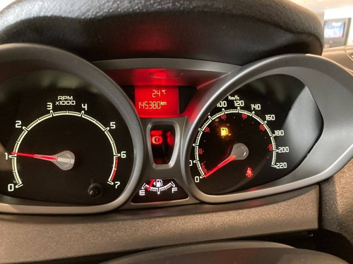 Imagem 7 de 8 de Ford Fiesta 1.6 Se Hatch 16v Flex 4p Manual