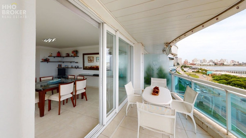 Imagen 4 de 18 de Millenum Tower En Venta- Playa Mansa Vista Al Mar Primera Linea - Punta Del Este Mansa