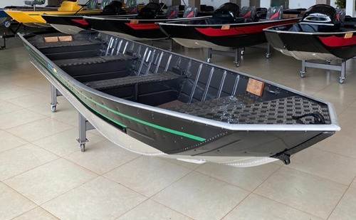 Imagem 1 de 16 de Barco Petybrazil Amazonas 600 Master (somente O Casco)
