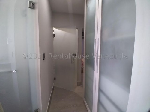 Imagen 4 de 30 de Apartamento En Venta En Nueva Segovia Este De Barquisimeto Lara 0-4-2-4-5-9-3-7-5-4-2/ Rent-a-house Centro Occidente Vende Código: 22-4947
