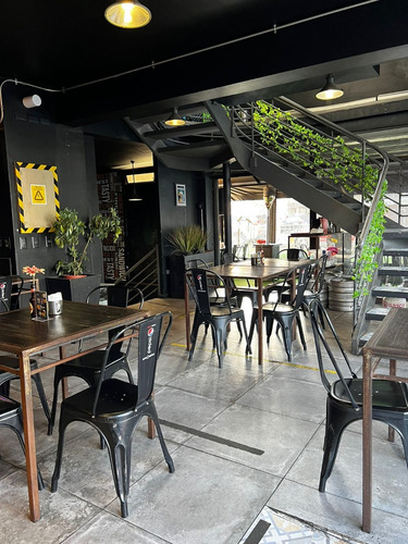 Se Vende Derecho A Llave Local Bar Lounge Funcionando