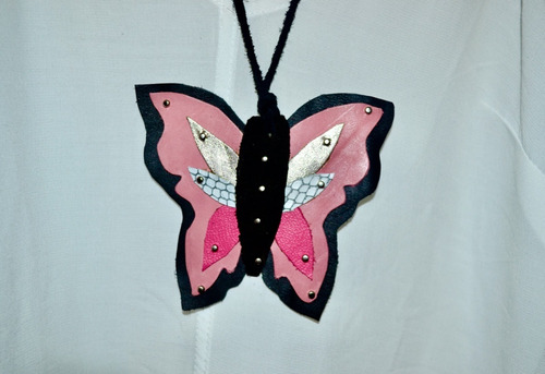 Imagen 4 de 5 de Collar Mariposa , Regalo, Joyeria En Cuero, Diseño, Cod1
