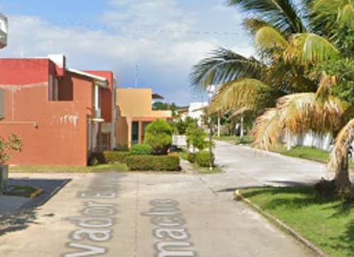Casa De Recuperación Bancaria En Salvador Barragán Camacho, 24 De Octubre, 96536 Coatzacoalcos, Veracruz, México.-ngc2