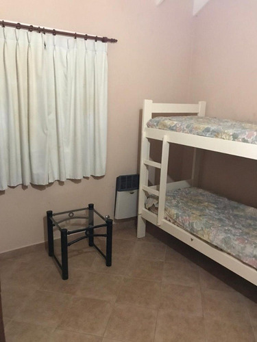Imagen 21 de 30 de Casa En Av Del Olimpo, 4 Dormitorios Y 3 Baños , A 100 Mts Del Centro Comercial, Excelente Ubicación