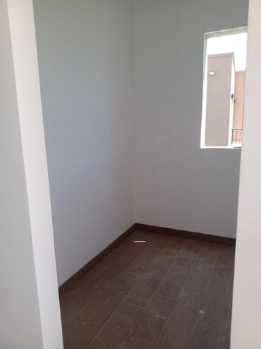 Imagen 14 de 15 de Casa En Venta Ubicado En El Cantón Puerto, Escobar, G.b.a. Zona Norte