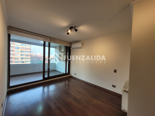 Departamento En Arriendo De 2 Dorm. En Providencia