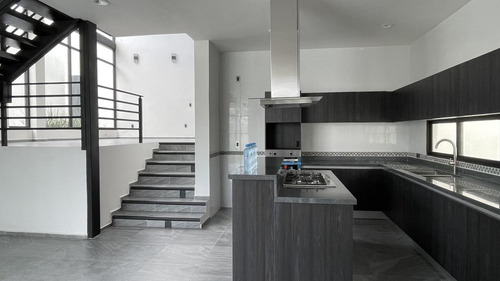 Casa Nueva En Venta En Lomas De Juriquilla