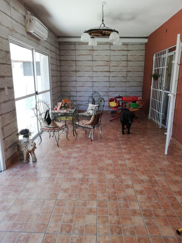 Imagen 8 de 22 de Exc Chalet 1 Pl , 4 Amb Fdo Coch Reciclado En Su Totalidad.